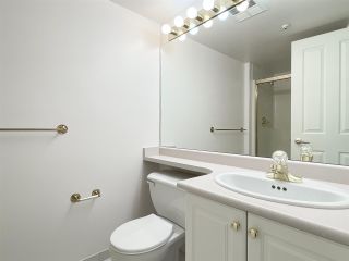Photo 14: 210 2105 W 42ND Avenue in Vancouver: Kerrisdale Condo for sale in "BROWNSTONE" (Vancouver West)  : MLS®# R2582976