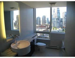 Photo 4: 1503 1055 HOMER Street in Vancouver: Downtown VW Condo for sale in "DOMUS" (Vancouver West)  : MLS®# V786671