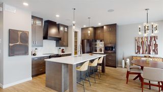 Photo 3: 7 KARSCHUK Bay in Winnipeg: House for sale : MLS®# 202313764