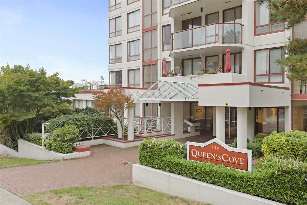 Main Photo: 404 220 ELEVENTH Street in New Westminster: Uptown NW Condo for sale in "QUEENS COVE" : MLS®# R2552061