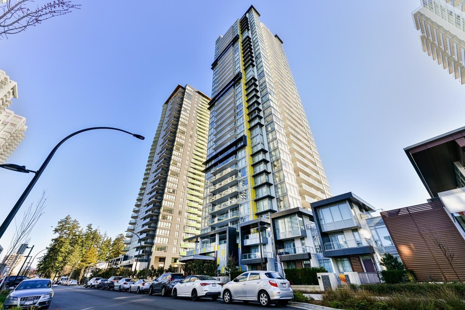 Main Photo: 1107 6700 DUNBLANE Avenue in Burnaby: Metrotown Condo for sale (Burnaby South)  : MLS®# R2747217