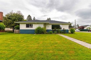 Main Photo: 9660 YOUNG Road in Chilliwack: Chilliwack Proper East House for sale : MLS®# R2883456
