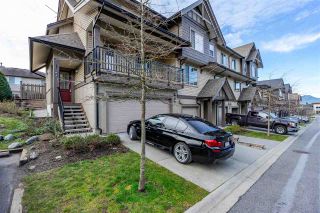 Photo 1: 70 9525 204 Street in Langley: Walnut Grove Townhouse for sale in "TIME" : MLS®# R2335818