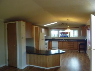 Photo 3: 17 5575 MASON Road in Sechelt: Sechelt District Manufactured Home for sale in "MASON ROAD MOBILE HOME PARK" (Sunshine Coast)  : MLS®# R2033933