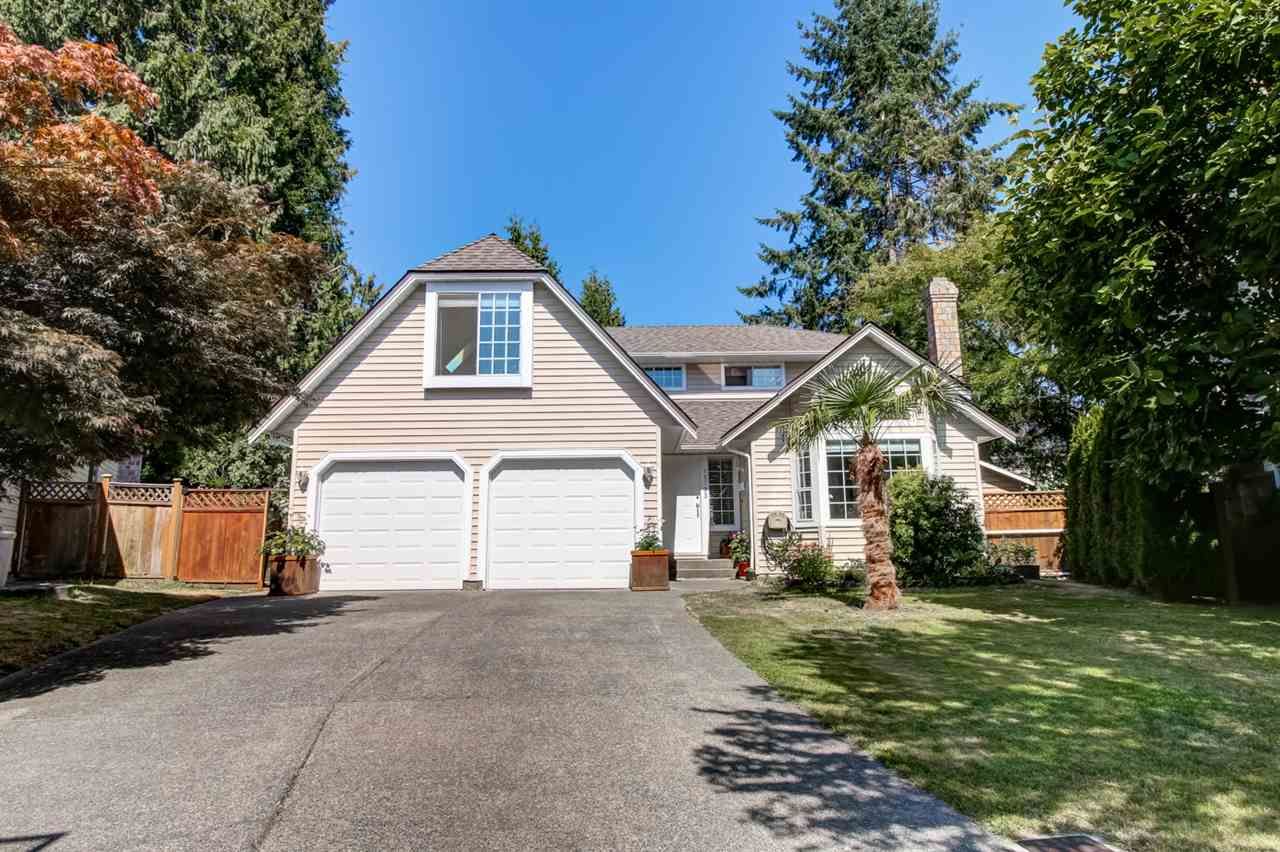 Main Photo: 15733 98A AVENUE in Surrey: Guildford House for sale (North Surrey)  : MLS®# R2198262