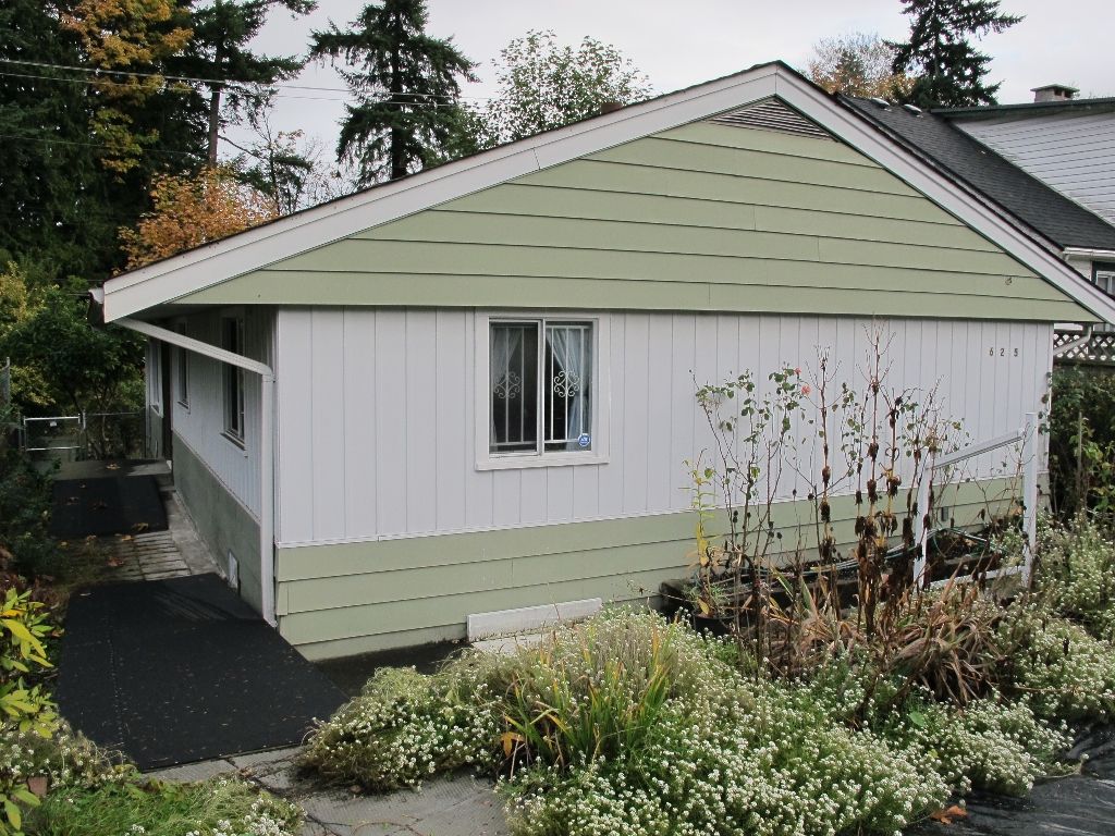 Main Photo: 625 E COLUMBIA Street in New Westminster: The Heights NW House for sale : MLS®# V978013