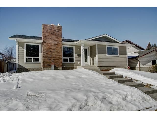 Main Photo: 300 BRACEWOOD Road SW in Calgary: Braeside House for sale : MLS®# C4107454