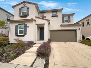 Photo 1: 1265 Qualteri Way in Gilroy: Residential for sale : MLS®# 41057683