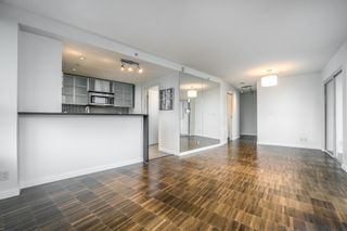 Photo 6: 3006 33 SMITHE Street in Vancouver: Yaletown Condo for sale in "COOPERS LOOKOUT" (Vancouver West)  : MLS®# R2634536