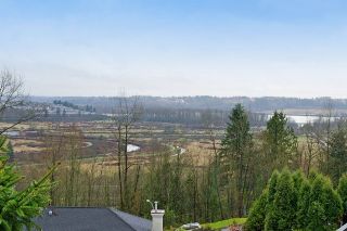 Photo 19: 413 MARINER Way in Coquitlam: Coquitlam East House for sale : MLS®# R2042897