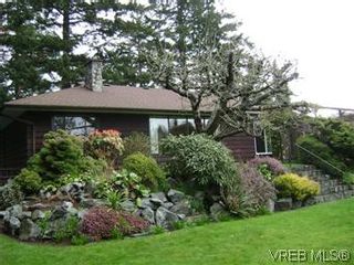 Photo 2: 2505 Arbutus Rd in VICTORIA: SE Cadboro Bay House for sale (Saanich East)  : MLS®# 568551