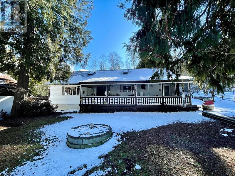 FEATURED LISTING: 435 Fleury Road Sicamous