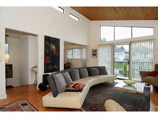 Photo 5: 835 E 32ND Avenue in Vancouver: Fraser VE House for sale in "FRASER" (Vancouver East)  : MLS®# V1056460