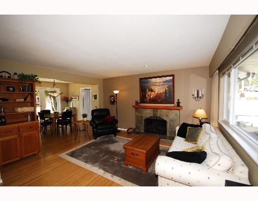 Photo 7: Photos: 464 CULZEAN Place in Port_Moody: Glenayre House for sale (Port Moody)  : MLS®# V650464