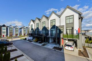 Photo 17: 97 17568 57A Avenue in Surrey: Cloverdale BC Townhouse for sale in "HAWTHORNE" (Cloverdale)  : MLS®# R2554938