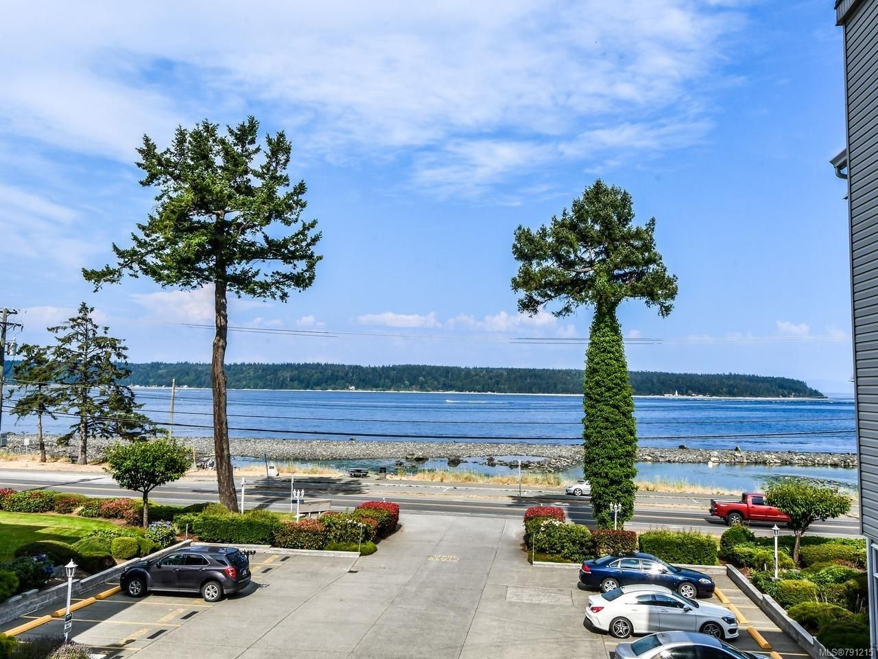 Main Photo: 307B 670 S Island Hwy in CAMPBELL RIVER: CR Campbell River Central Condo for sale (Campbell River)  : MLS®# 791215