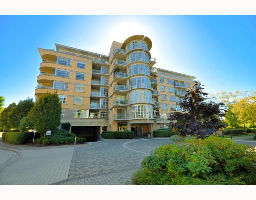 Main Photo: 512 2655 CRANBERRY Drive in Vancouver: Kitsilano Condo for sale in "New Yorker" (Vancouver West)  : MLS®# V787040