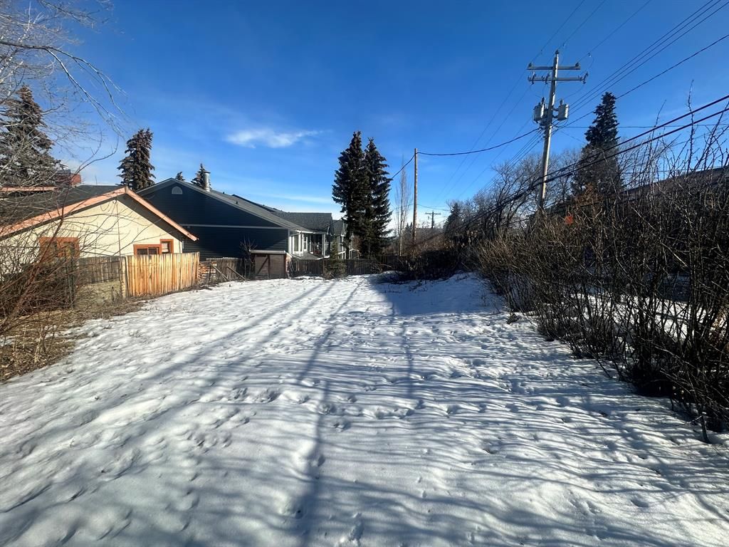 Main Photo: 2910 17 Street SW in Calgary: South Calgary Residential Land for sale : MLS®# A2026531
