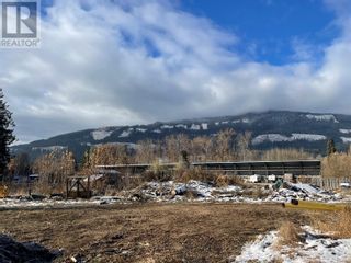 Photo 11: 1940 Trans Canada Highway Highway in Sicamous: Other for sale : MLS®# 10301072