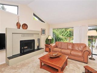 Photo 3: 32 1255 Wain Rd in NORTH SAANICH: NS Sandown Row/Townhouse for sale (North Saanich)  : MLS®# 605177