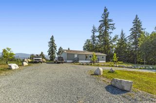 Photo 3: 7039 272 Street in Langley: County Line Glen Valley House for sale : MLS®# R2806749