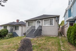 Photo 1: 2731 DUKE Street in Vancouver: Collingwood VE House for sale in "NORQUAY NEIGHNOURHOOD" (Vancouver East)  : MLS®# R2109817