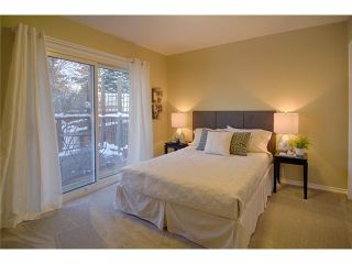 Photo 9: 174 WILDWOOD Drive SW in CALGARY: Wildwood Residential Detached Single Family for sale (Calgary)  : MLS®# C3558134
