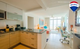 Photo 13: Oceanfront Apartment Coronado
