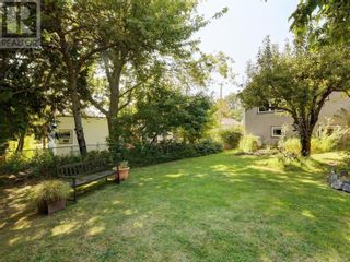 Photo 19: 2811 Austin Ave in Saanich: House for sale : MLS®# 960935