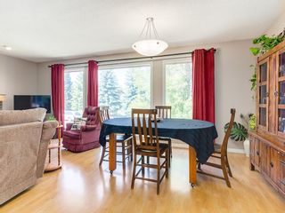 Photo 5: 87 CEDARBROOK Way SW in Calgary: Cedarbrae House for sale : MLS®# C4126859