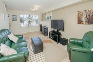Photo 8: 6 12778 66 Avenue in Surrey: West Newton Townhouse for sale in "Hathaway Village" : MLS®# R2248579