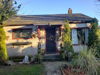 Photo 1: 2132 HAMILTON STREET in New Westminster: Connaught Heights House  : MLS®# R2442760