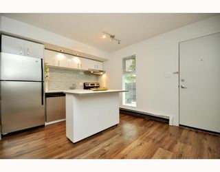 Photo 19: # 33 870 W 7TH AV in Vancouver: Fairview VW Townhouse for sale in "LAUREL COURT" (Vancouver West)  : MLS®# V786328