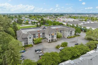 Photo 4: 207 19835 64 Avenue in Langley: Willoughby Heights Condo for sale in "Willowbrook Gate" : MLS®# R2882692