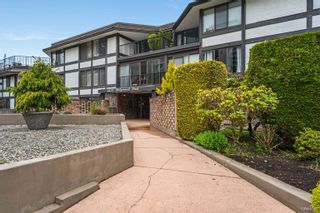 Photo 1: 307 1437 FOSTER Street: White Rock Condo for sale in "Wedgewood Park" (South Surrey White Rock)  : MLS®# R2890753