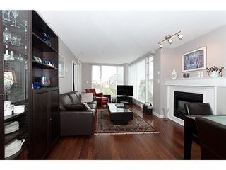 Photo 2: 805 1633 8TH Ave W in Vancouver West: Fairview VW Home for sale ()  : MLS®# V946452