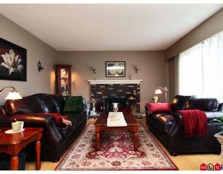 Photo 3: 2121 SHERWOOD Crescent in Abbotsford: Abbotsford West House for sale : MLS®# F2832255