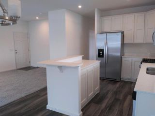 Main Photo: Manufactured Home for sale : 3 bedrooms : 718 Sycamore #100 in Vista