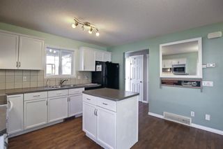 Photo 9: 19 Everglen Road SW in Calgary: Evergreen Detached for sale : MLS®# A1242744