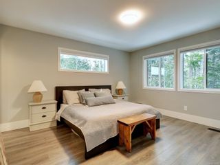 Photo 12: 912 Blakeon Pl in Langford: La Olympic View House for sale : MLS®# 919821