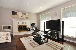 Photo 2: 2482 CAMERON Crescent in Abbotsford: Abbotsford East House for sale : MLS®# F1430007