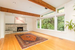 Photo 4: 2425 W 13TH Avenue in Vancouver: Kitsilano House for sale (Vancouver West)  : MLS®# R2584284