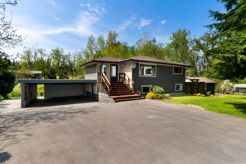 FEATURED LISTING: 6471 267 Street Langley
