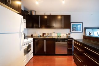 Photo 9: 1003 550 TAYLOR Street in Vancouver: Downtown VW Condo for sale in "The Taylor" (Vancouver West)  : MLS®# R2749002
