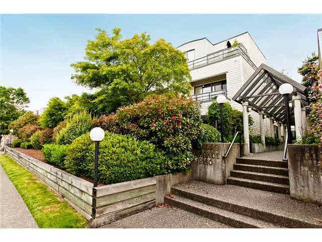 Main Photo: 3 2150 SE MARINE DRIVE in : South Marine Townhouse for sale (Vancouver East)  : MLS®# V938371