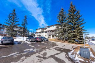 Photo 2: 428 200 Brookpark Drive SW in Calgary: Braeside Row/Townhouse for sale : MLS®# A2111493