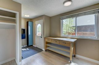 Photo 8: 60 5625 Silverdale Drive NW in Calgary: Silver Springs Row/Townhouse for sale : MLS®# A2050295