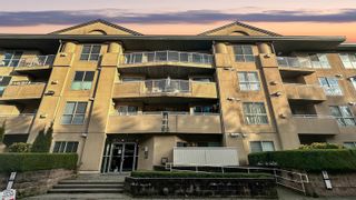 Photo 2: 404 13780 76 Avenue in Surrey: East Newton Condo for sale in "EARL'S COURT" : MLS®# R2870073