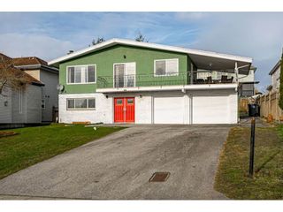 Photo 1: 18463 56 Avenue in Surrey: Cloverdale BC House for sale in "CLOVERDALE" (Cloverdale)  : MLS®# R2531383