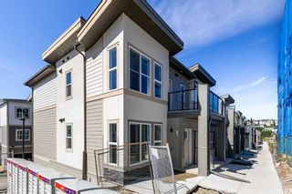 Photo 2: #134 2117 81 Street SW in Calgary: Springbank Hill Row/Townhouse for sale : MLS®# A2134145